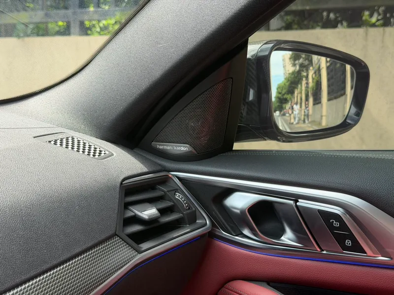 BMW 4 Series 2022 425i Fashionable M Sports Night Suit interior photo 8 BMW 4 Series 2022 425i Fashionable M Sports Night Suit interior photo 8