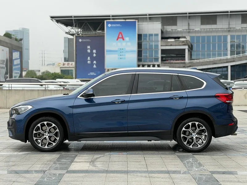 BMW X1 2022 sDrive25Li Leading Type exterior photo 7 BMW X1 2022 sDrive25Li Leading Type exterior photo 7