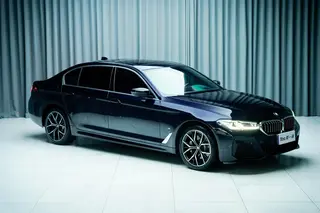 BMW 5 Series 2023 530Li Premium Class M Sports suit interior photo 9