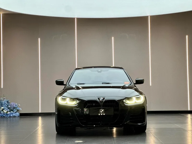 BMW 4 Series 2022 430i M Sports Night Suit exterior photo 2 BMW 4 Series 2022 430i M Sports Night Suit exterior photo 2