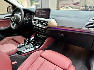 BMW X4 2022 xDrive 25i M Sports suit interior photo 9 BMW X4 2022 xDrive 25i M Sports suit interior photo 9