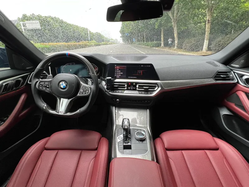 BMW 4 Series 2022 430i Gran Coupe M Set de nuit de sport intérieur photo 15 BMW 4 Series 2022 430i Gran Coupe M Set de nuit de sport intérieur photo 15