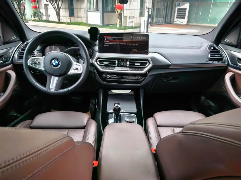 BMW X3 2022 Segundo cambio xDrive30i Tipo de lujo M Traje de noche Yao interior foto 15 BMW X3 2022 Segundo cambio xDrive30i Tipo de lujo M Traje de noche Yao interior foto 15