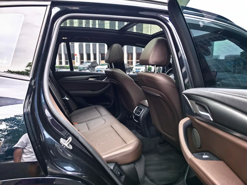 BMW X3 2022 Segundo cambio xDrive30i Tipo de lujo M Traje de noche Yao interior foto 18 BMW X3 2022 Segundo cambio xDrive30i Tipo de lujo M Traje de noche Yao interior foto 18