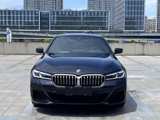 BMW 5 Series 2022 Restyling 525Li M Sports suit exterior photo 2 BMW 5 Series 2022 Restyling 525Li M Sports suit exterior photo 2