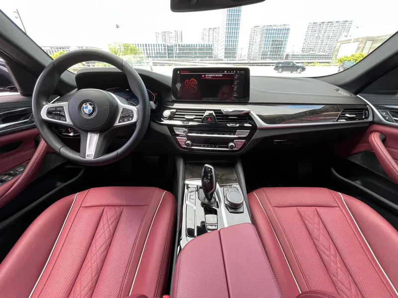 BMW 5 Series 2022 Restyling 525Li M Sports suit exterior photo 10 BMW 5 Series 2022 Restyling 525Li M Sports suit exterior photo 10