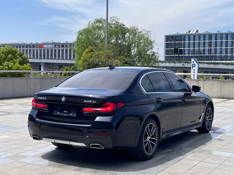 BMW 5 Series 2022 Restyling 525Li M Sports suit interior photo 18 BMW 5 Series 2022 Restyling 525Li M Sports suit interior photo 18