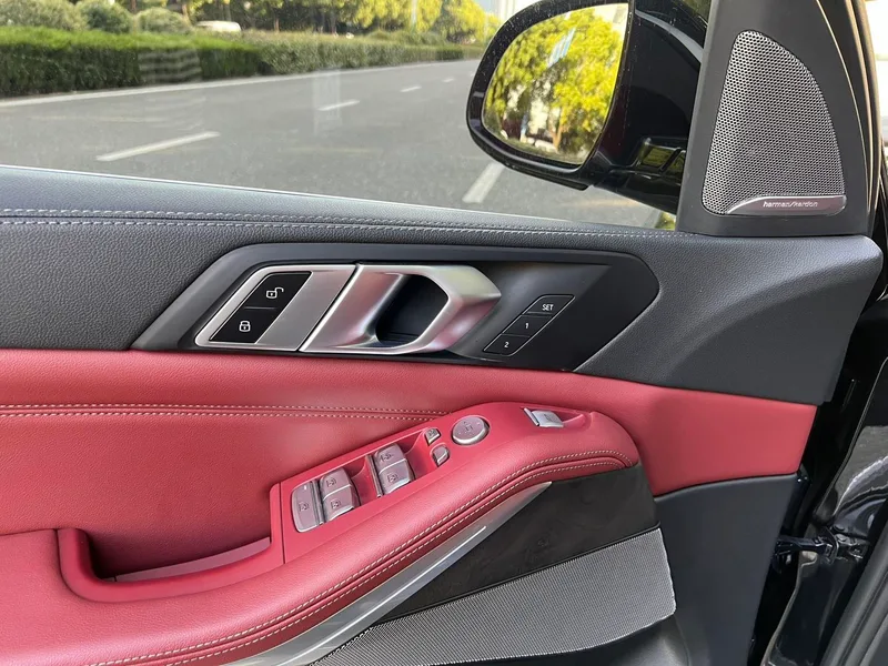 BMW X5 2022 Restyling xDrive 30Li Premium Class M Sports suit exterior photo 7 BMW X5 2022 Restyling xDrive 30Li Premium Class M Sports suit exterior photo 7