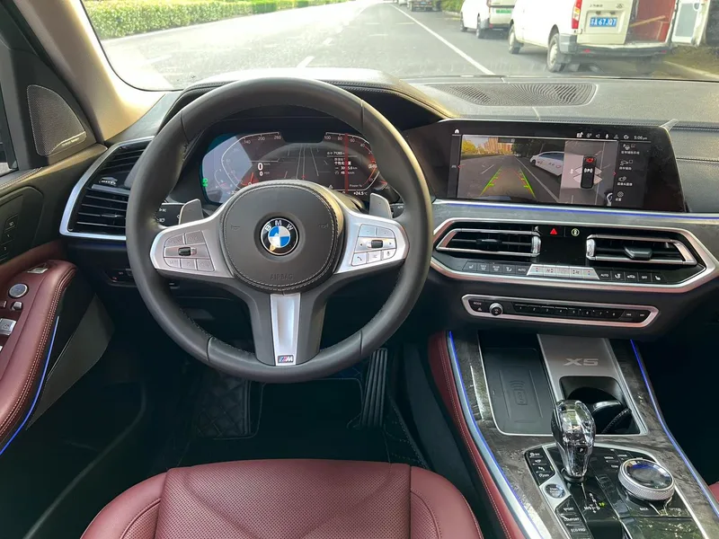 BMW X5 2022 Restyling xDrive 30Li Premium Class M Sports suit interior photo 12 BMW X5 2022 Restyling xDrive 30Li Premium Class M Sports suit interior photo 12