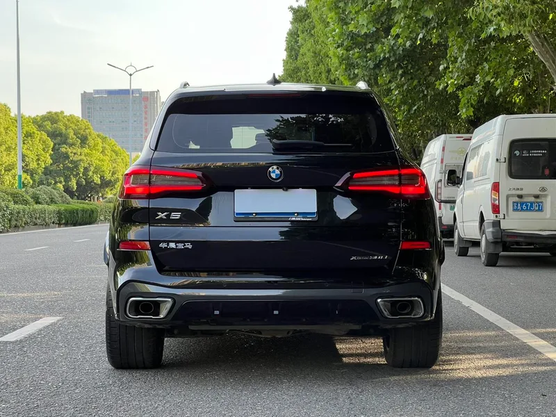 BMW X5 2022 Restyling xDrive 30Li Premium Class M Sports suit interior photo 14 BMW X5 2022 Restyling xDrive 30Li Premium Class M Sports suit interior photo 14