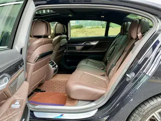 BMW 7 Series 2021 740Li Leading Type M Sports suit exterior photo 4