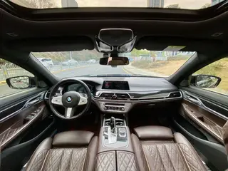 BMW 7 Series 2021 740Li Leading Type M Sports suit exterior photo 5