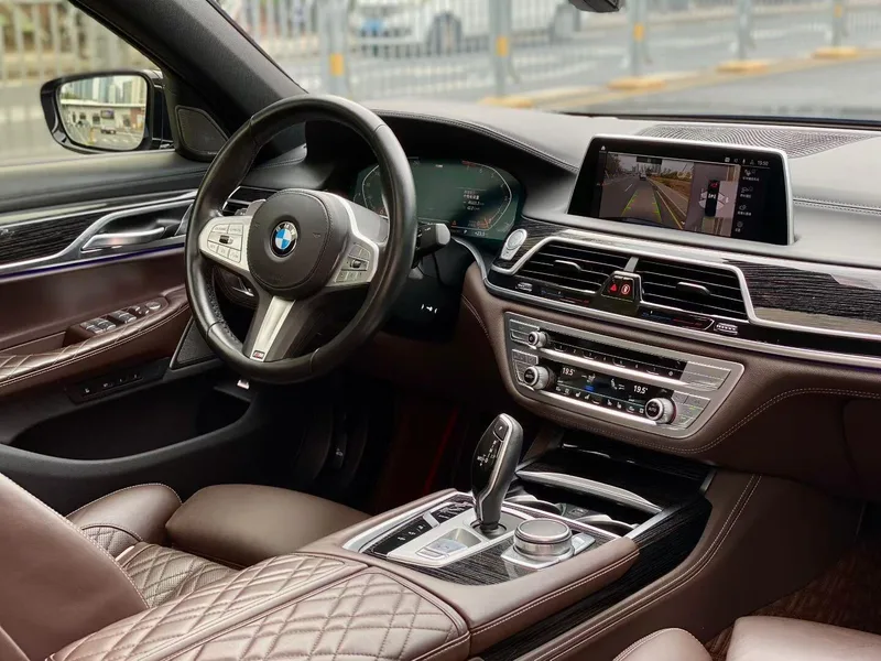 BMW 7 Series 2021 740Li Leading Type M Sports suit interior photo 7