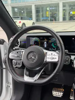Mercedes-Benz CLA 2021 CLA 200 Voiture de sport de chasse à cinq portes intérieur photo 9 Mercedes-Benz CLA 2021 CLA 200 Voiture de sport de chasse à cinq portes intérieur photo 9