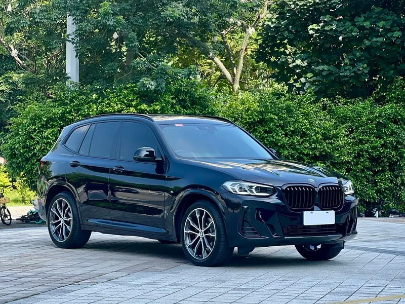 BMW X3 2023 xDrive30i Leading Type M Obsidian Night Suit exterior photo 3 BMW X3 2023 xDrive30i Leading Type M Obsidian Night Suit exterior photo 3