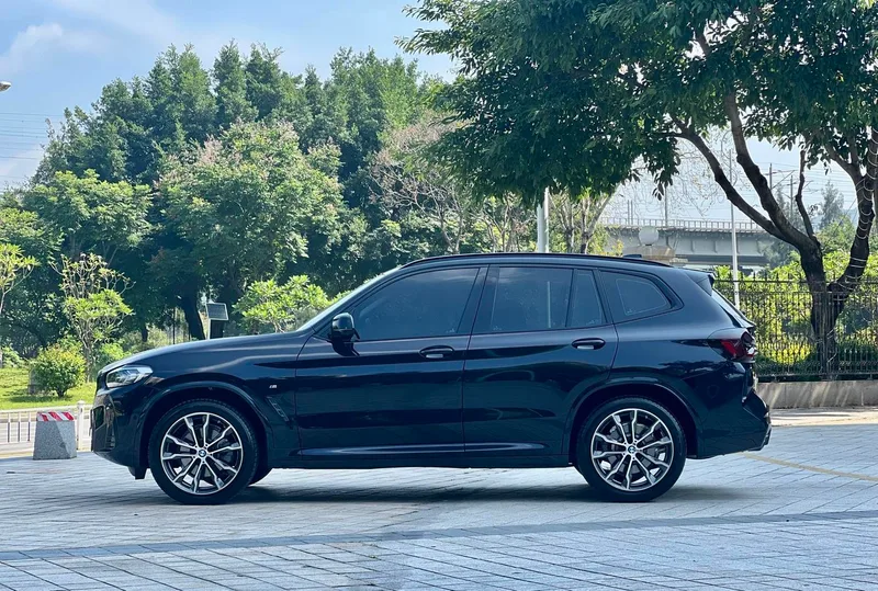 BMW X3 2023 xDrive30i Leading Type M Obsidian Night Suit exterior photo 4 BMW X3 2023 xDrive30i Leading Type M Obsidian Night Suit exterior photo 4