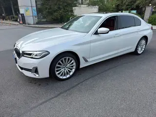 BMW 5 Series 2022 Three changes 530Li Premium Class Luxury Set