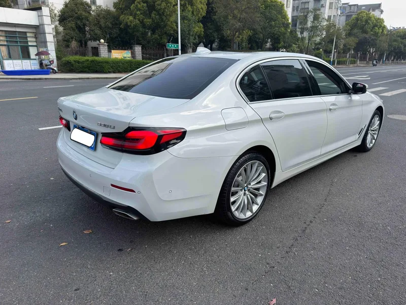 BMW 5 Series 2022 Three changes 530Li Premium Class Luxury Set exterior photo 5 BMW 5 Series 2022 Three changes 530Li Premium Class Luxury Set exterior photo 5