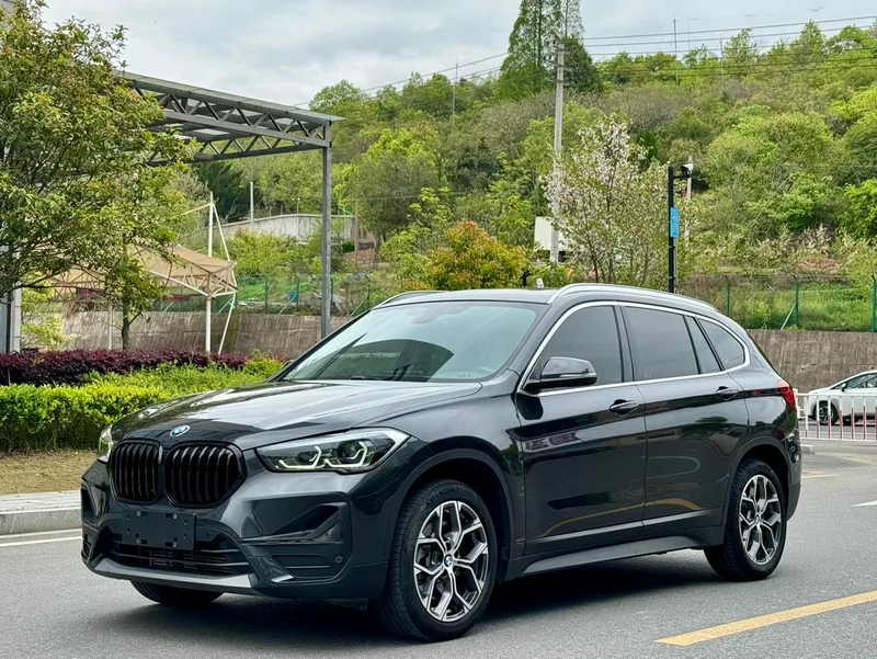 BMW X1 2022 sDrive25Li Leader extérieur photo 1 BMW X1 2022 sDrive25Li Leader extérieur photo 1