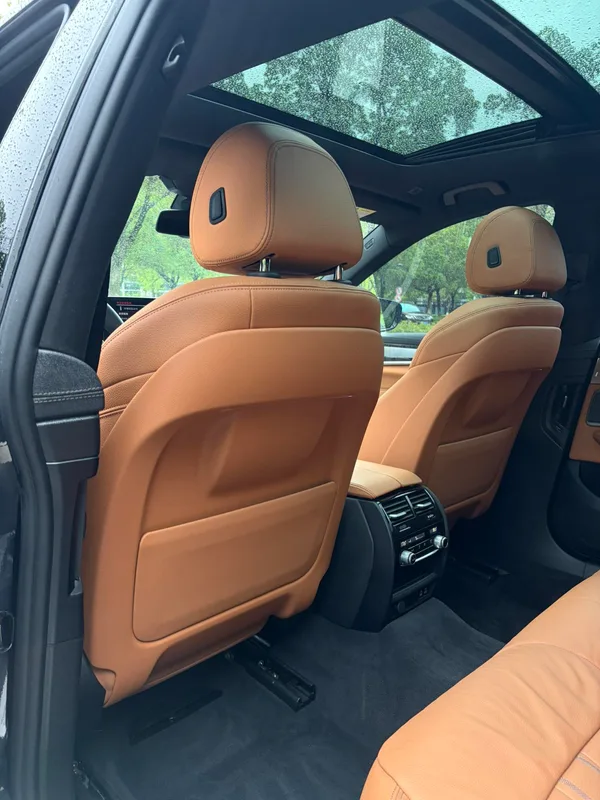 BMW 6 Series GT 2022 630i M Conjunto deportivo interior foto 17 BMW 6 Series GT 2022 630i M Conjunto deportivo interior foto 17