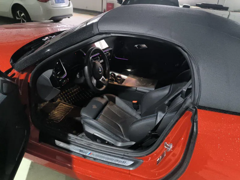 BMW Z4 2022 sDrive 25i M Sports Night Suit interior photo 8 BMW Z4 2022 sDrive 25i M Sports Night Suit interior photo 8