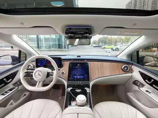 Mercedes-Benz EQE 2025 EQE 500 4MATIC Version de luxe intérieur photo 11 Mercedes-Benz EQE 2025 EQE 500 4MATIC Version de luxe intérieur photo 11