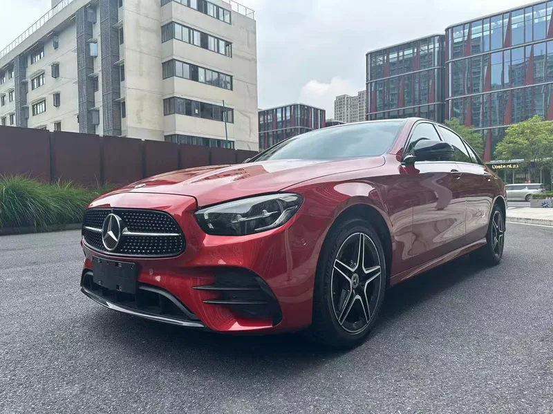 Mercedes-Benz E-Class (Imported) 2021 Restyling E 260 Deluxe Sport exterior photo 1 Mercedes-Benz E-Class (Imported) 2021 Restyling E 260 Deluxe Sport exterior photo 1