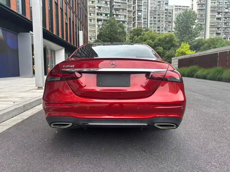 Mercedes-Benz E-Class (Imported) 2021 Restyling E 260 Deluxe Sport interior photo 12 Mercedes-Benz E-Class (Imported) 2021 Restyling E 260 Deluxe Sport interior photo 12