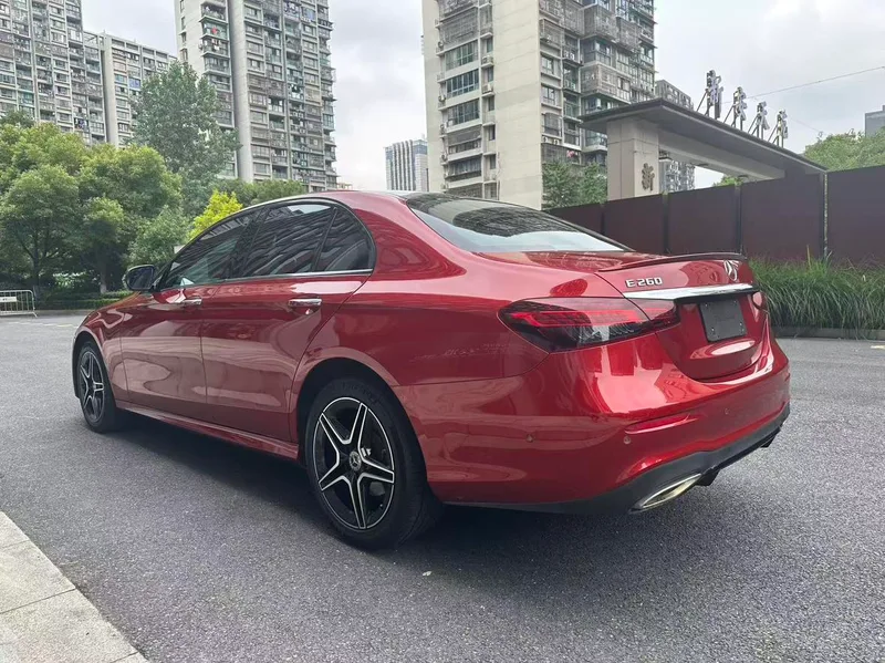 Mercedes-Benz E-Class (Imported) 2021 Restyling E 260 Deluxe Sport interior photo 13 Mercedes-Benz E-Class (Imported) 2021 Restyling E 260 Deluxe Sport interior photo 13
