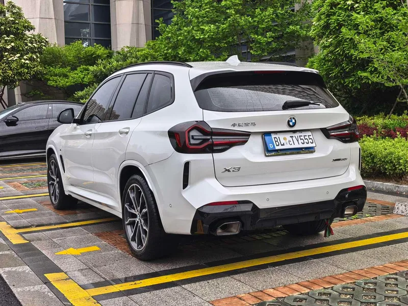 BMW X3 2022 xDrive30i Leading Type M Obsidian Night Suit exterior photo 3 BMW X3 2022 xDrive30i Leading Type M Obsidian Night Suit exterior photo 3