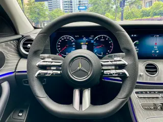 Mercedes-Benz E-Class 2022 Restyling E 300 L Fashionable sports car interior photo 11 Mercedes-Benz E-Class 2022 Restyling E 300 L Fashionable sports car interior photo 11