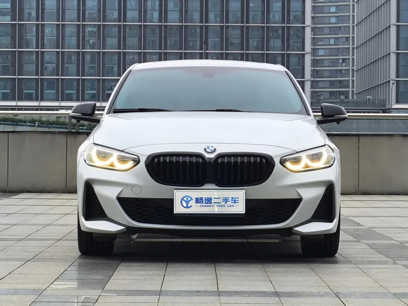 BMW 1 Series 2021 125i M Sports Obsidian Night Edition exterior photo 2 BMW 1 Series 2021 125i M Sports Obsidian Night Edition exterior photo 2