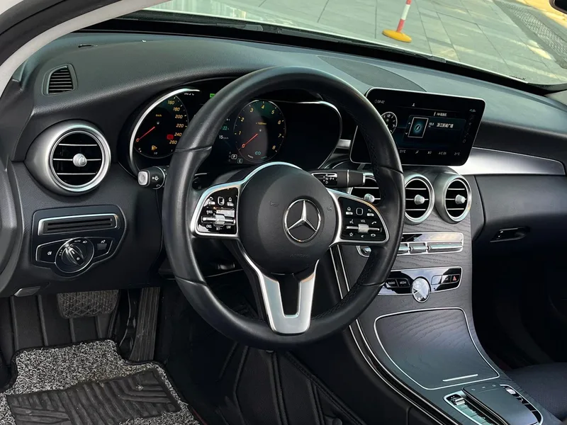 Mercedes-Benz C-Class 2020 Restyling C 260 Station wagon interior photo 11 Mercedes-Benz C-Class 2020 Restyling C 260 Station wagon interior photo 11
