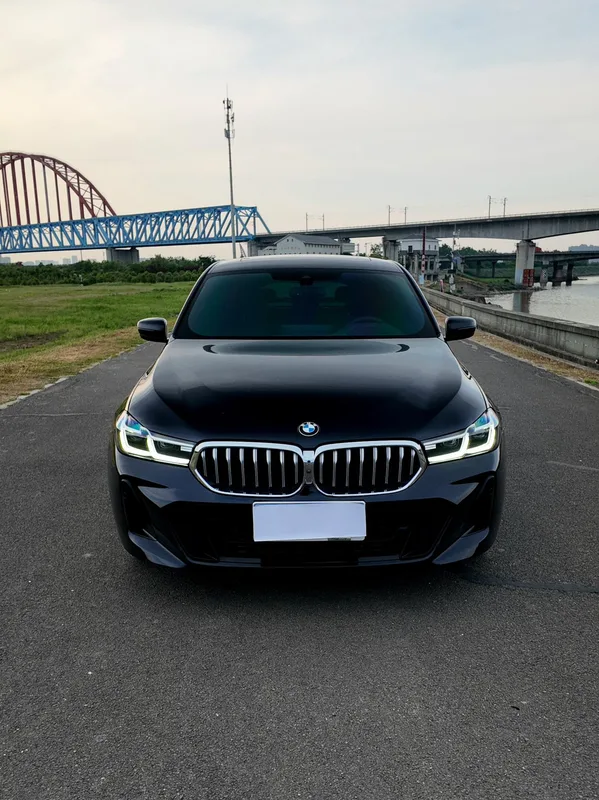 BMW 6 Series GT 2021 Restyling 630i M Sports suit exterior photo 2
