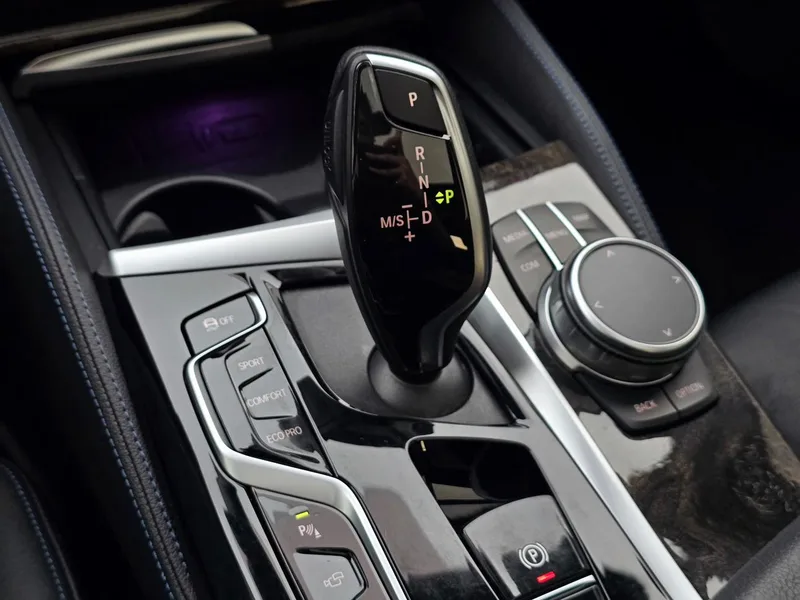 BMW 6 Series GT 2021 Restyling 630i M Sports suit interior photo 14