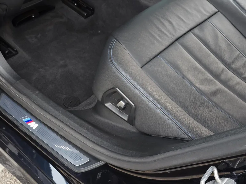 BMW 6 Series GT 2021 Restyling 630i M Sports suit interior photo 18