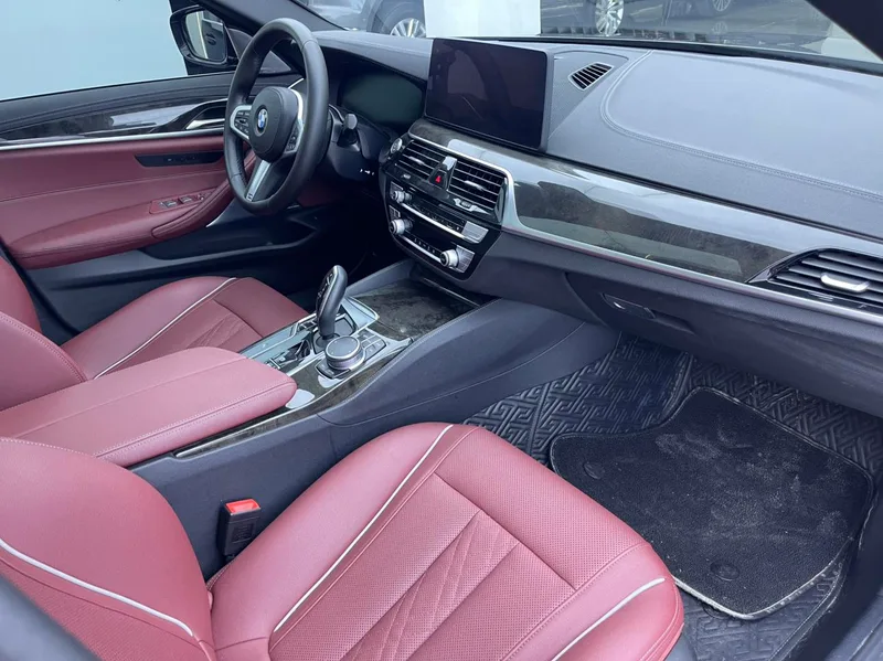 BMW 5 Series 2022 Second change 525Li M Sports suit interior photo 10 BMW 5 Series 2022 Second change 525Li M Sports suit interior photo 10