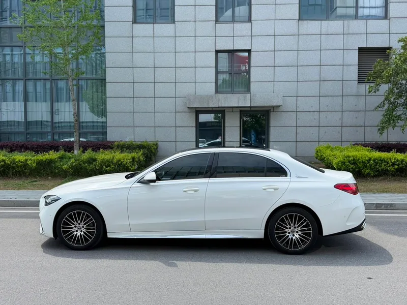 Mercedes-Benz C-Class 2023 C 260 L Sports version exterior photo 7 Mercedes-Benz C-Class 2023 C 260 L Sports version exterior photo 7