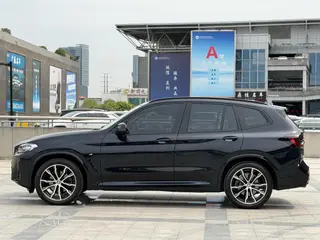 BMW X3 2022 Second change xDrive30i Leading Type M Obsidian Night Suit exterior photo 7 BMW X3 2022 Second change xDrive30i Leading Type M Obsidian Night Suit exterior photo 7
