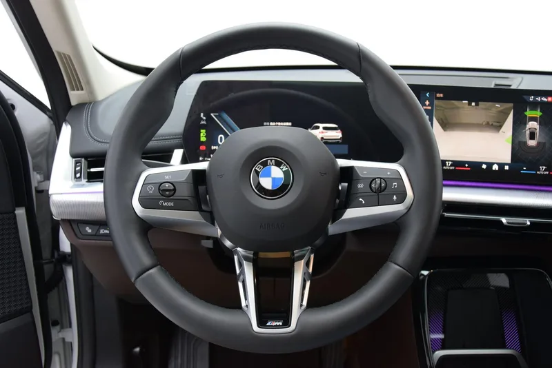 BMW X1 2025 sDrive25Li M Sports suit exterior photo 10 BMW X1 2025 sDrive25Li M Sports suit exterior photo 10