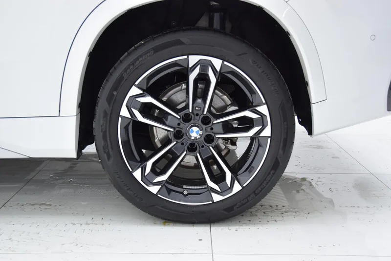 BMW X1 2025 sDrive25Li M Sports suit interior photo 18 BMW X1 2025 sDrive25Li M Sports suit interior photo 18