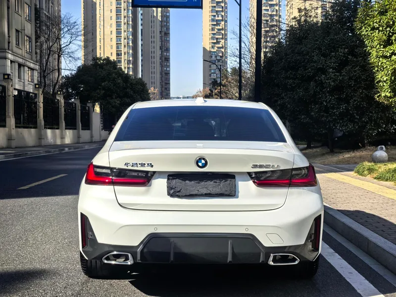 BMW 3 Series 2023 325Li M Sports suit exterior photo 5