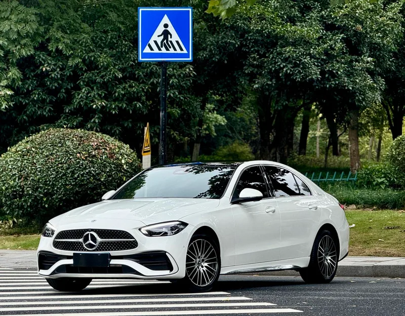 Mercedes-Benz C-Class 2023 C 260 L Sports version exterior photo 1 Mercedes-Benz C-Class 2023 C 260 L Sports version exterior photo 1