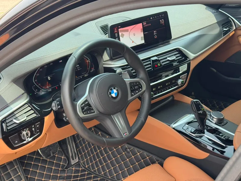BMW 5 Series 2022 Second change 530i M Sports suit exterior photo 6 BMW 5 Series 2022 Second change 530i M Sports suit exterior photo 6