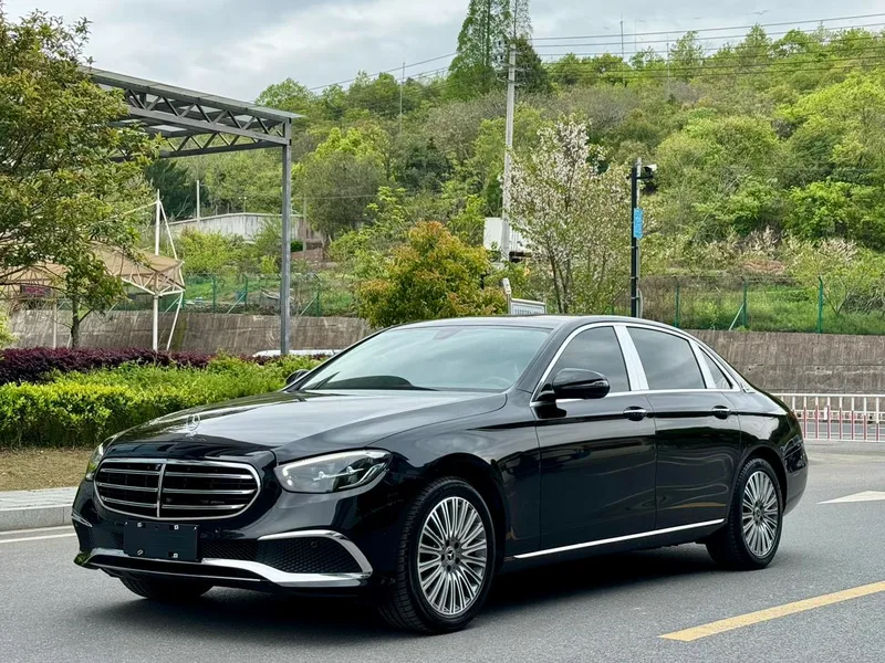 Mercedes-Benz E-Class 2022 E 300 L Luxury type Passenger car exterior photo 1 Mercedes-Benz E-Class 2022 E 300 L Luxury type Passenger car exterior photo 1
