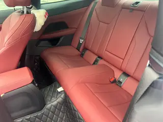 BMW 4 Series 2023 425i M Sports suit interior photo 10 BMW 4 Series 2023 425i M Sports suit interior photo 10