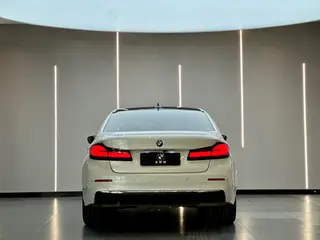 BMW 5 Series 2021 530Li Premium Class Luxury Set exterior photo 5 BMW 5 Series 2021 530Li Premium Class Luxury Set exterior photo 5