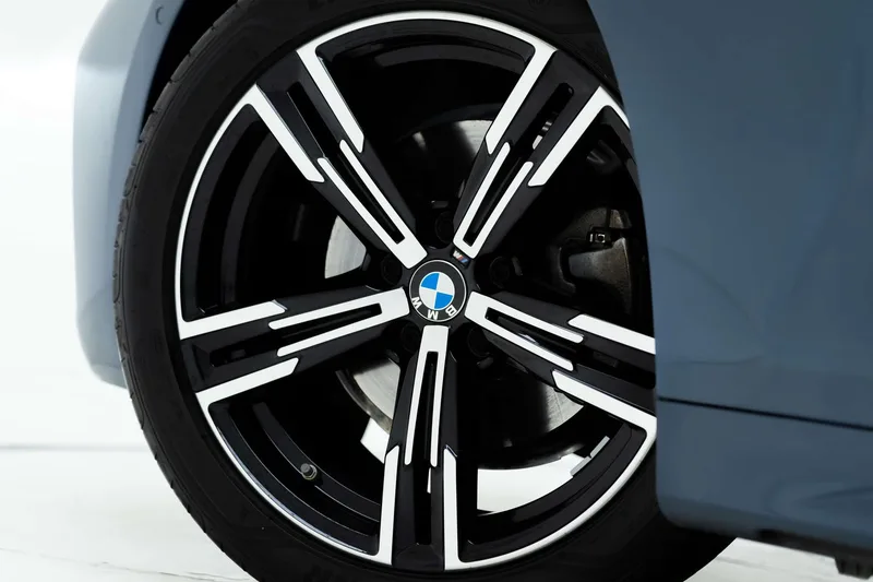 BMW 4 Series 2022 425i M Sports suit exterior photo 5 BMW 4 Series 2022 425i M Sports suit exterior photo 5