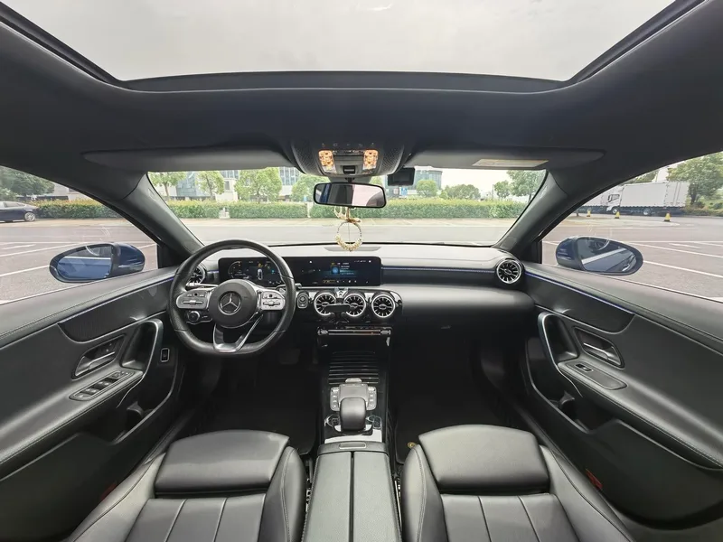 Mercedes-Benz A-Class 2022 Restyling A 200 L Sport Sedan Fashion Edition interior photo 12 Mercedes-Benz A-Class 2022 Restyling A 200 L Sport Sedan Fashion Edition interior photo 12