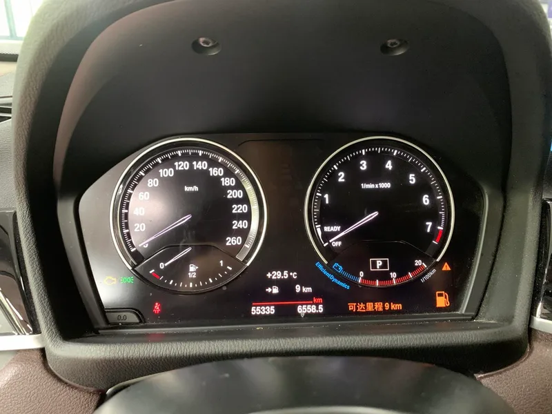BMW X1 2022 sDrive20Li Premium Class interior photo 17 BMW X1 2022 sDrive20Li Premium Class interior photo 17